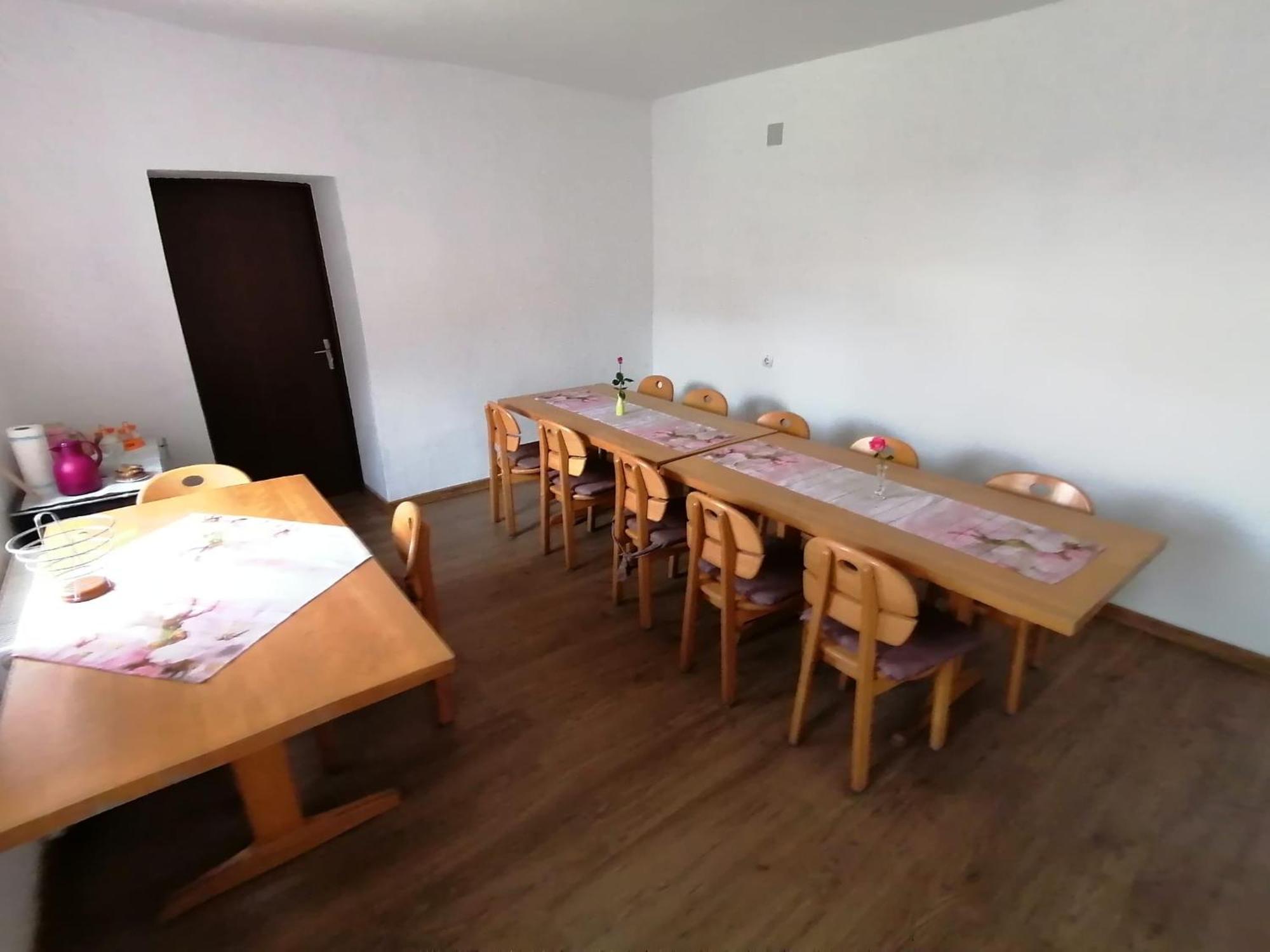 Casa Bunicii Hotel Sasca Montana Bagian luar foto