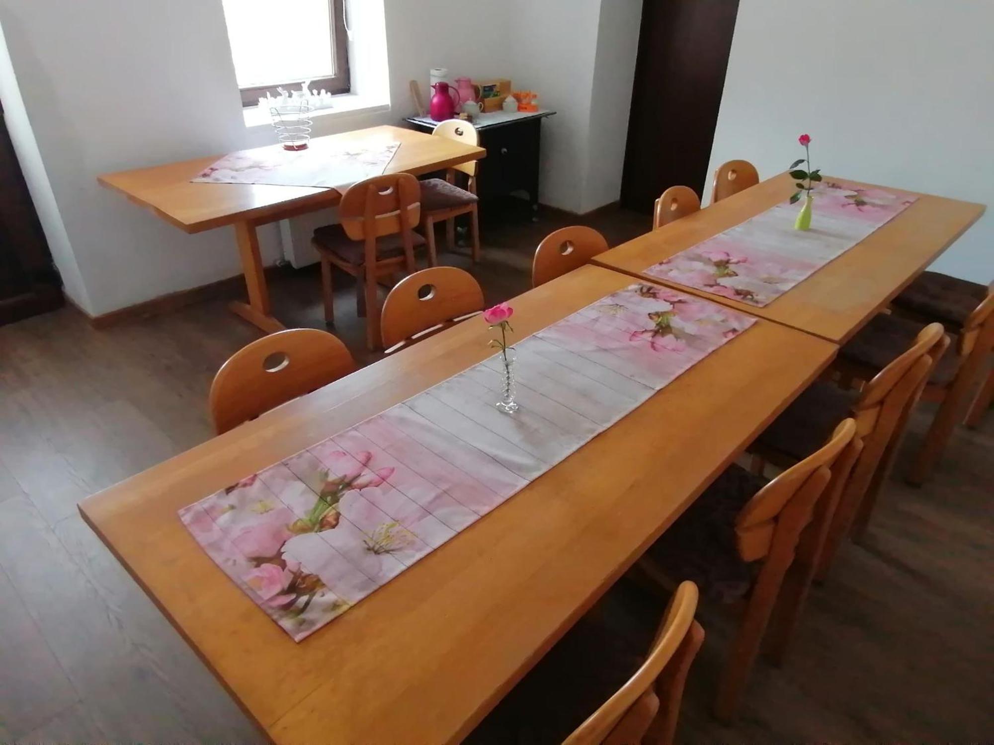 Casa Bunicii Hotel Sasca Montana Bagian luar foto